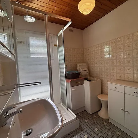 Maison De 3 Pieces, 4 Couchages A 1000 M De L'ocean, Cadre Paisible Avec Cour Et Parking - Fr-1-224c-63 * Saint-Jean-de-Monts